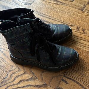 Plaid Women’s Boots